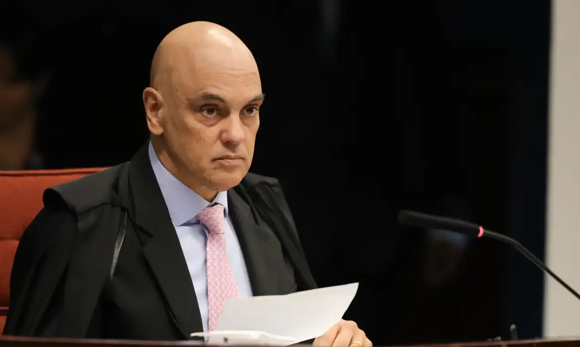 Moraes abre inquérito após divulgação de dados envolvendo ministros do STF