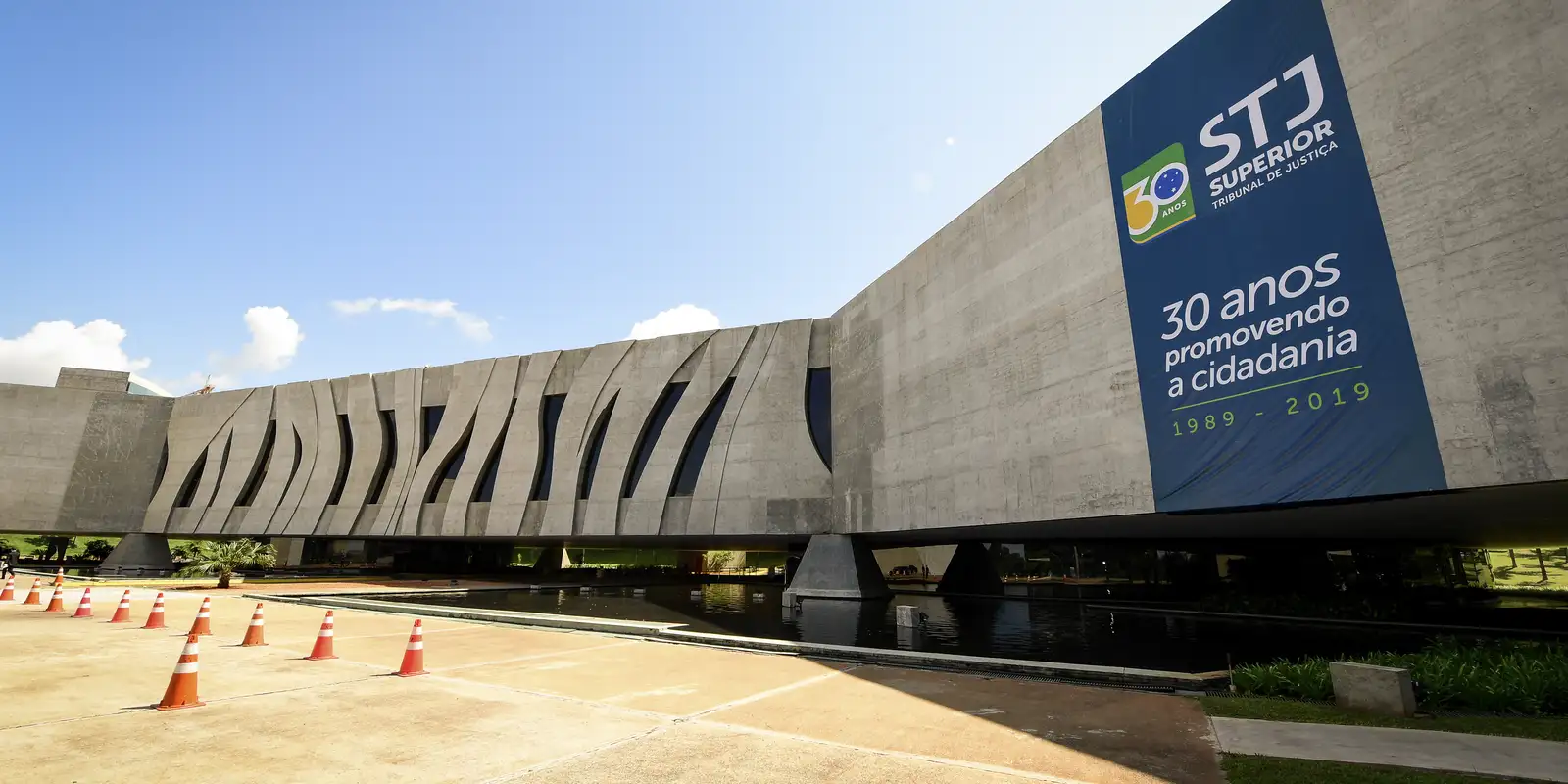 STJ suspende pagamento de R$ 750 milhões a administrador judicial da Oi