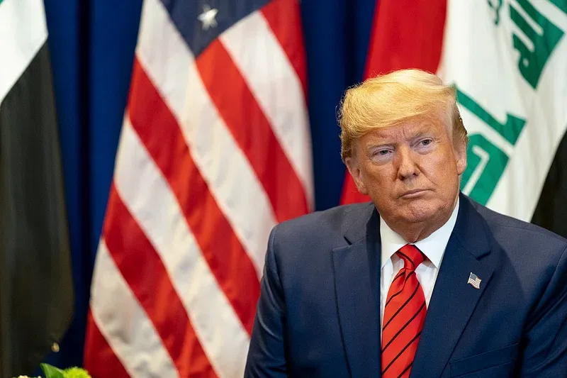 Trump expõe força americana ao relatar recuo da Venezuela após prisão de Maduro