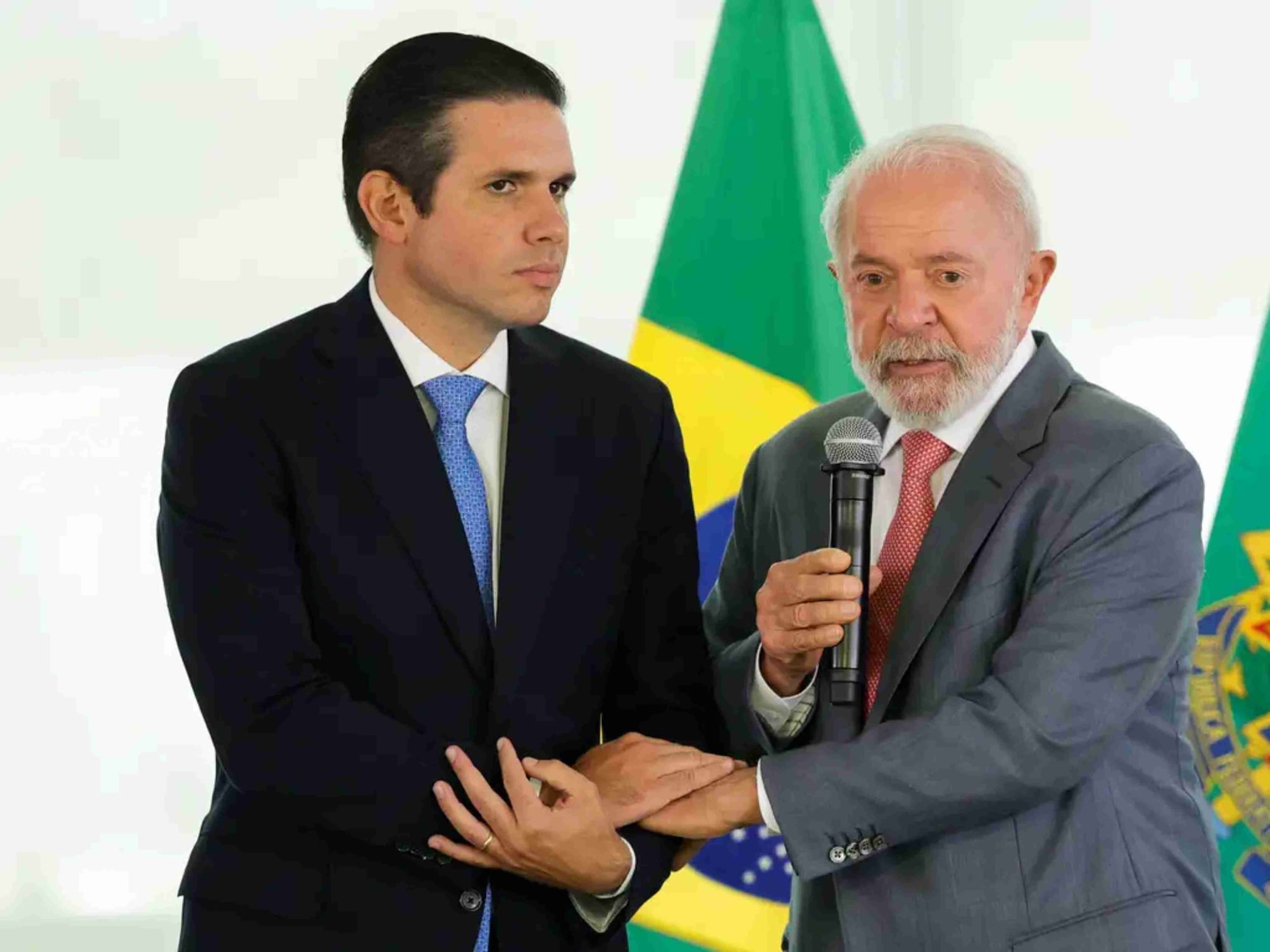 Governo busca aprovar PEC do fim da escala 6×1 antes de 2026