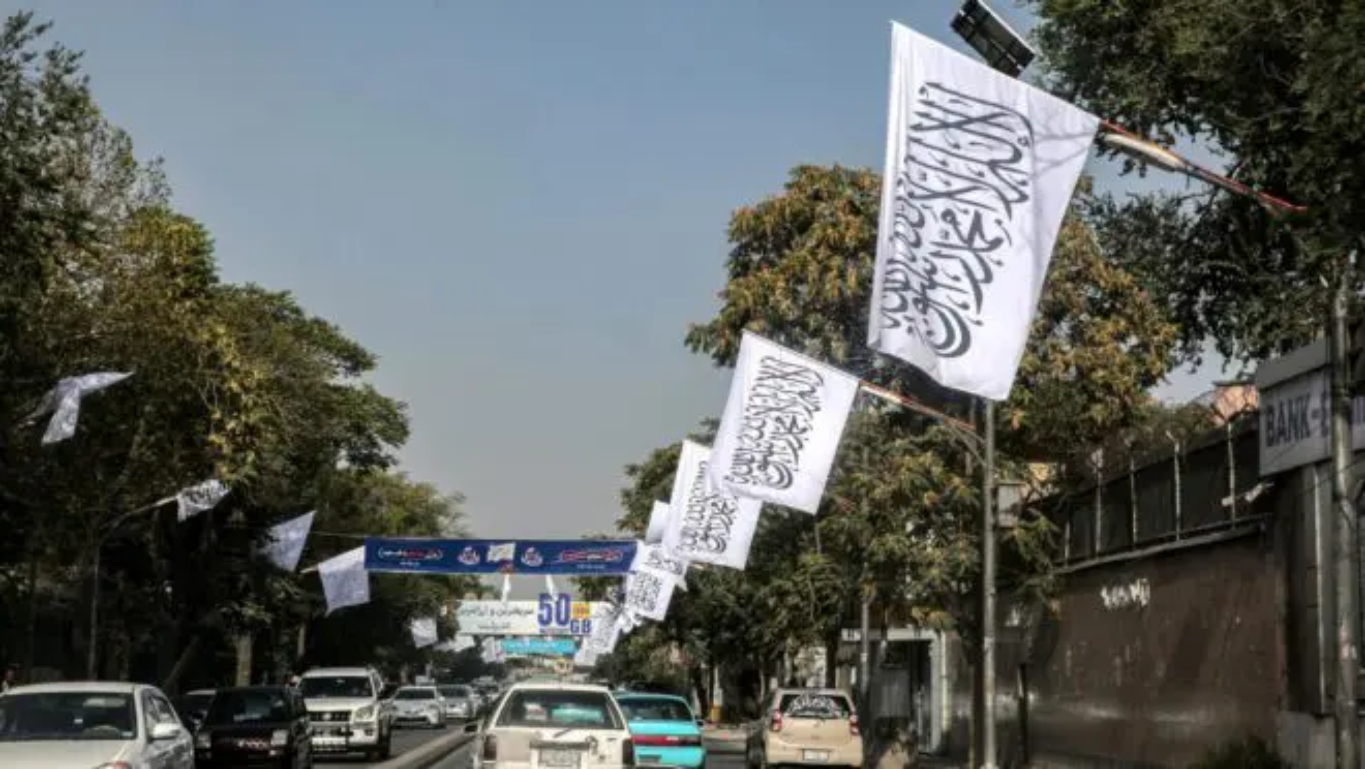 Regime afegão aprova novo código penal que atropela direitos humanos básicos