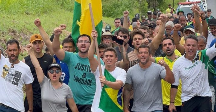 Aos nossos inimigos: nós estamos apenas começando!