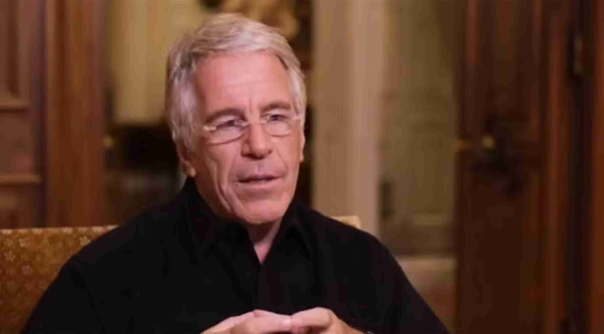 Epstein mantém CPF ativo no Brasil desde 2003 e discutiu cidadania brasileira após condenação