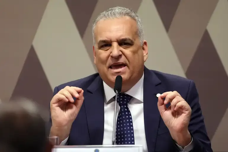 CPMI do INSS pede indiciamento de empresários e lobista