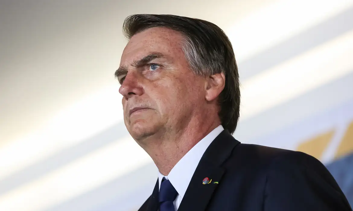 Boletim oficial: Bolsonaro está na UTI com broncopneumonia bacteriana bilateral
