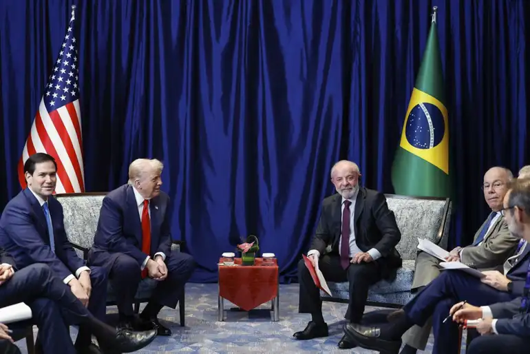 Brasil entra no radar de Trump em duas frentes
