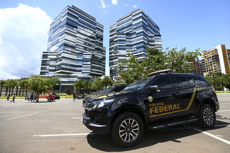 “Sicário” ligado a Vorcaro tenta suicídio na sede da PF em Minas Gerais