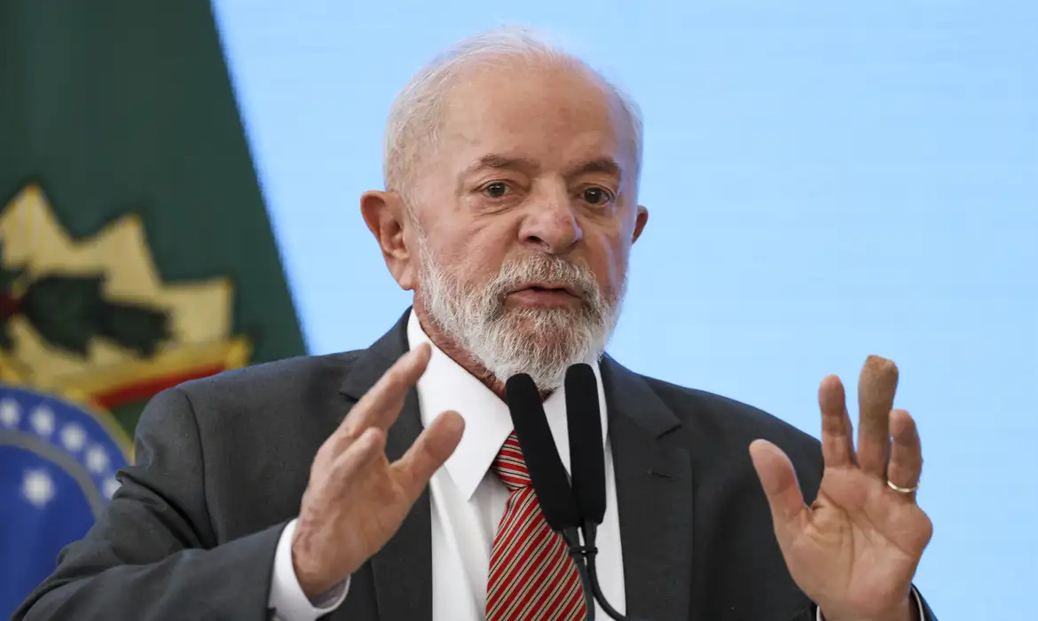Lula condena ataques ao Irã e adota posição distinta de aliados ocidentais