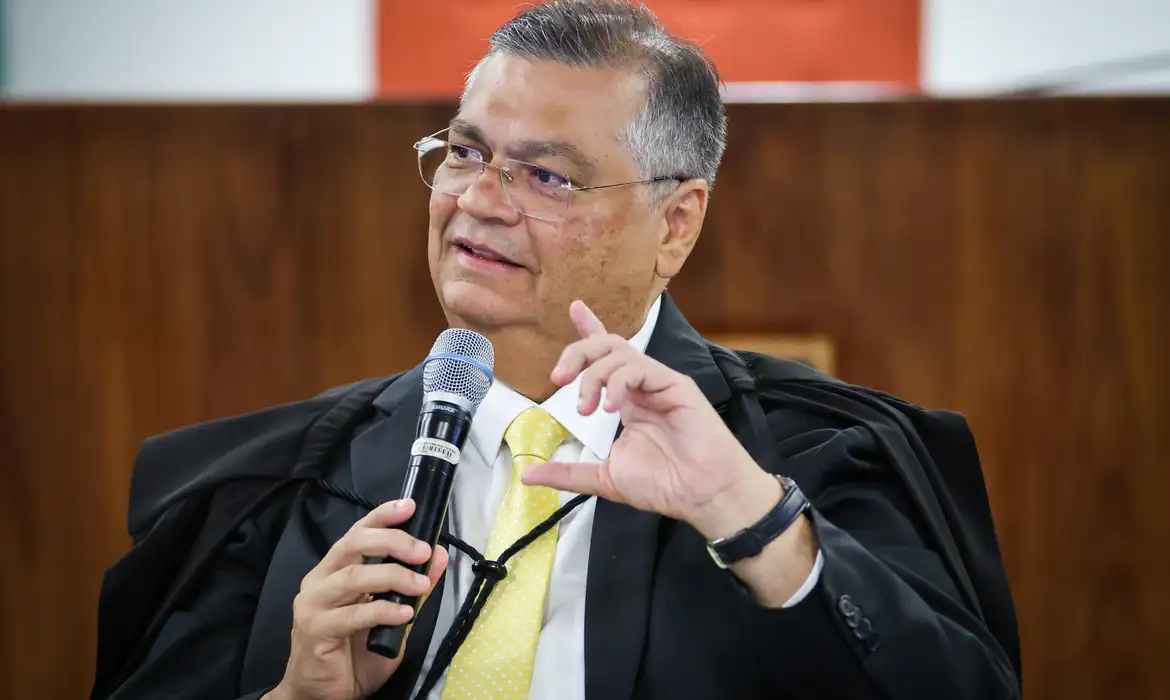 Flávio Dino vira relator de investigações contra aliado que virou adversário no Maranhão