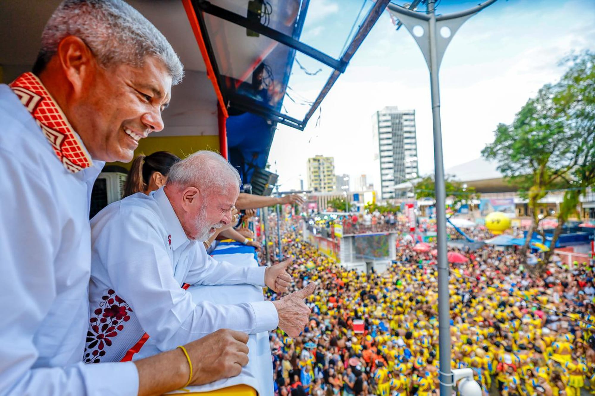 Governo da Bahia gasta R$ 6 milhões em camarote para receber autoridades no Carnaval