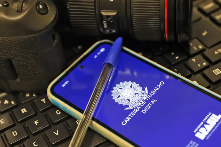 Recuperações judiciais disparam e revelam pressão crescente sobre empresas