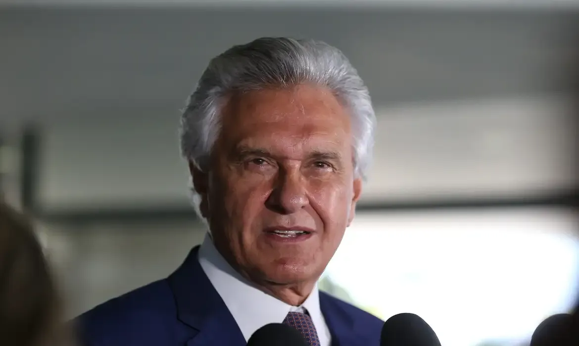 PSOL aciona PGR contra Caiado e levanta debate sobre investimento estrangeiro