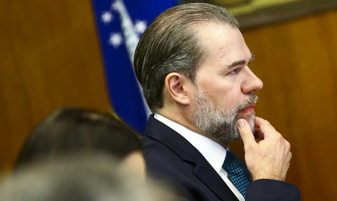 Toffoli se declara suspeito e julgamento sobre prisão no caso BRB segue no STF