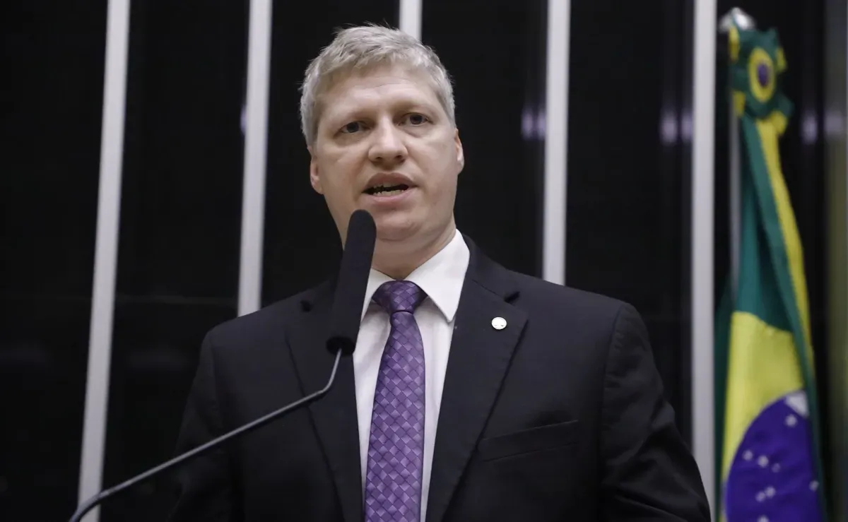 Após intimidação de general, Marcel van Hattem pedirá processo disciplinar no Exército e anuncia novas medidas