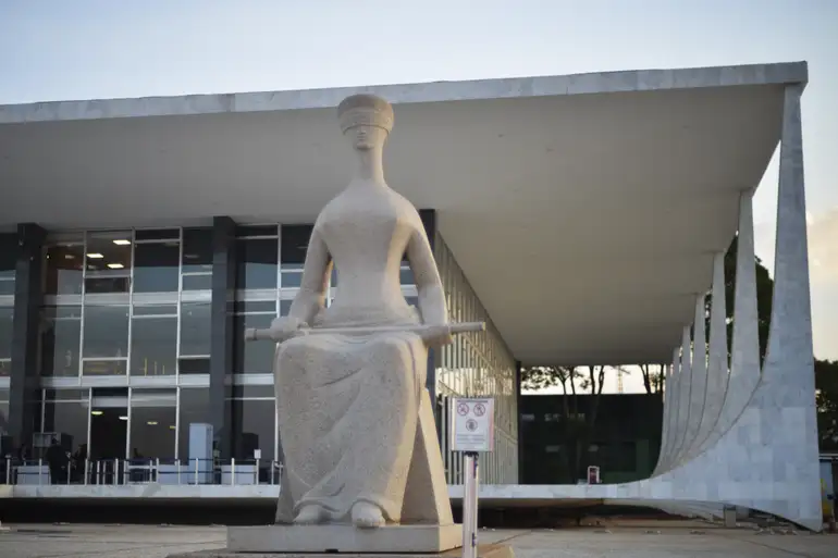 PT anuncia ação no STF contra derrubada do veto da dosimetria