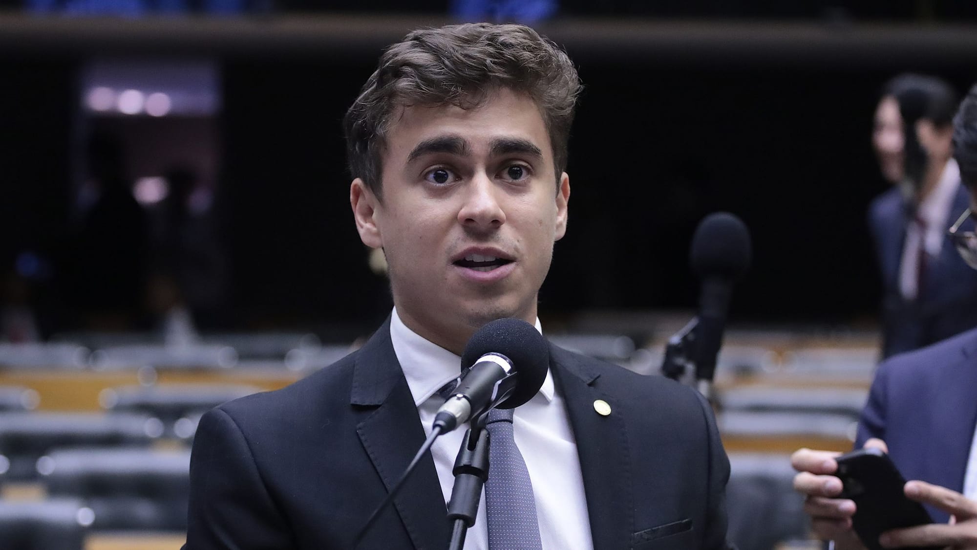 Nikolas Ferreira apresenta projeto para ampliar fiscalização do Congresso sobre o STF