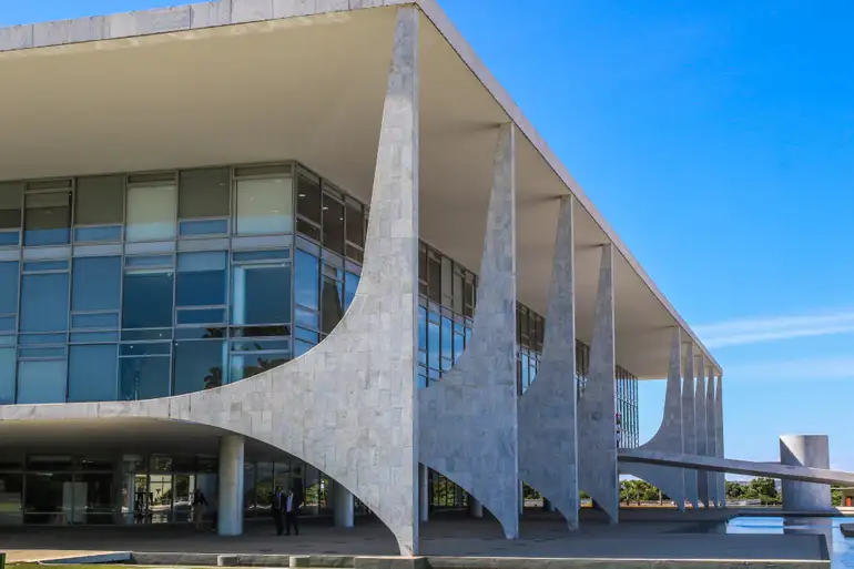 Prazo final pressiona Planalto e expõe nova derrota no Congresso