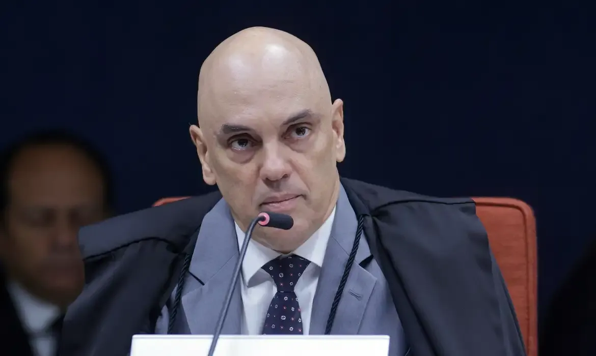 Disputa sobre processo de Moraes nos EUA gera interpretações divergentes