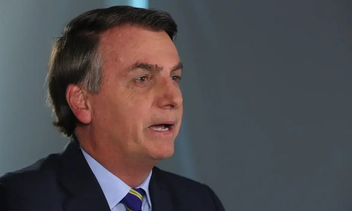 Relatórios médicos apontam fadiga e instabilidade de Bolsonaro, mas indicam melhora clínica