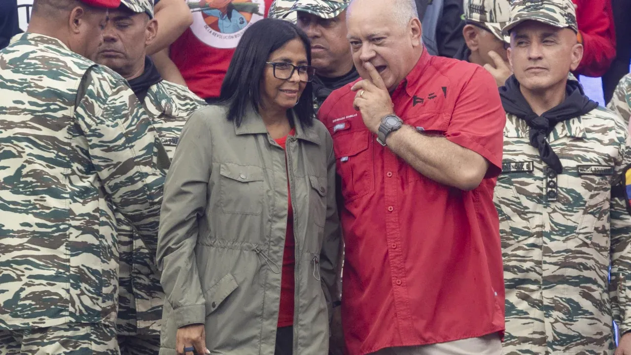 Chavismo entrega petroquímica a irmão de aliado de Maduro na Venezuela
