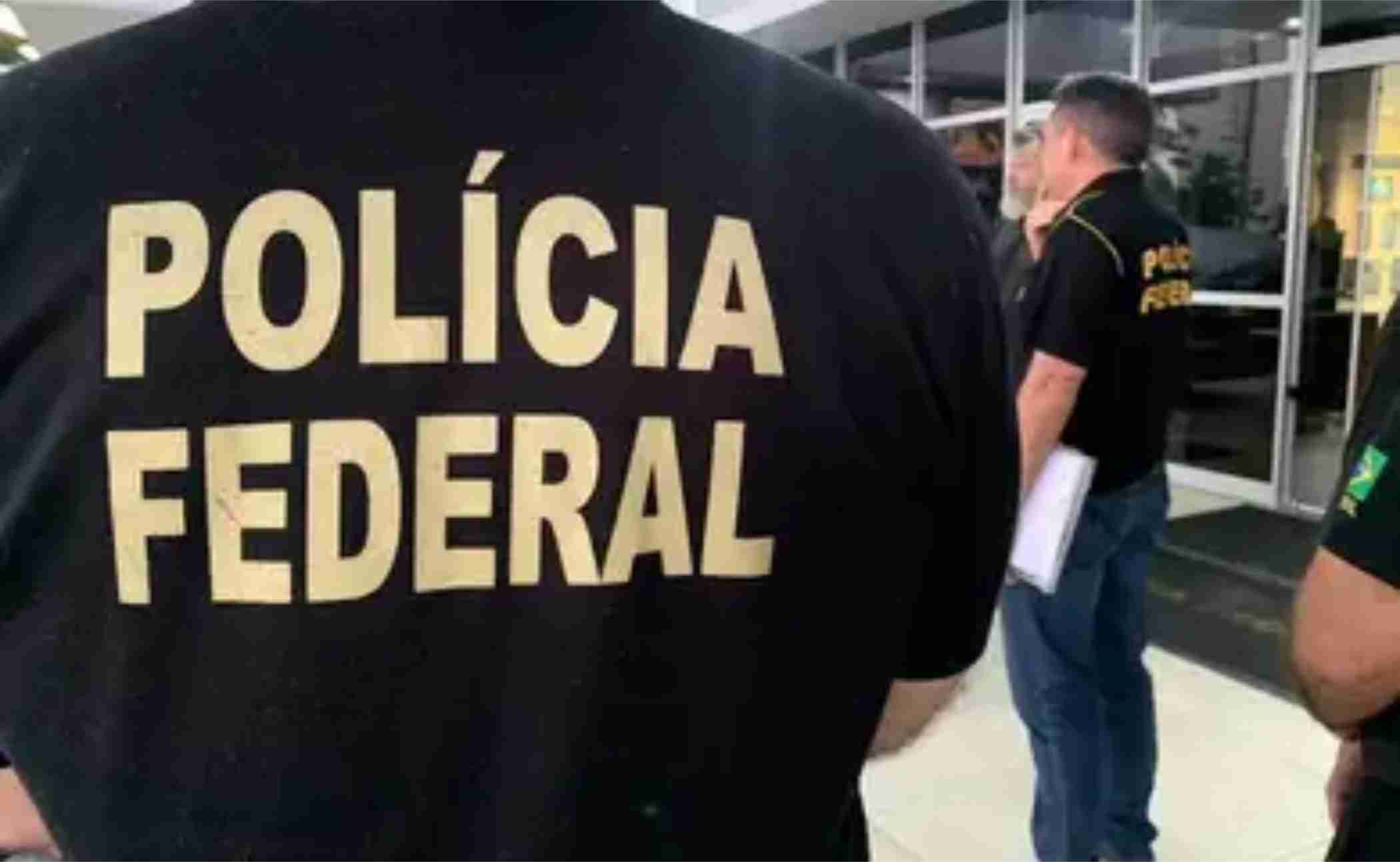 PF recomenda demissão de Eduardo Bolsonaro por abandono de cargo