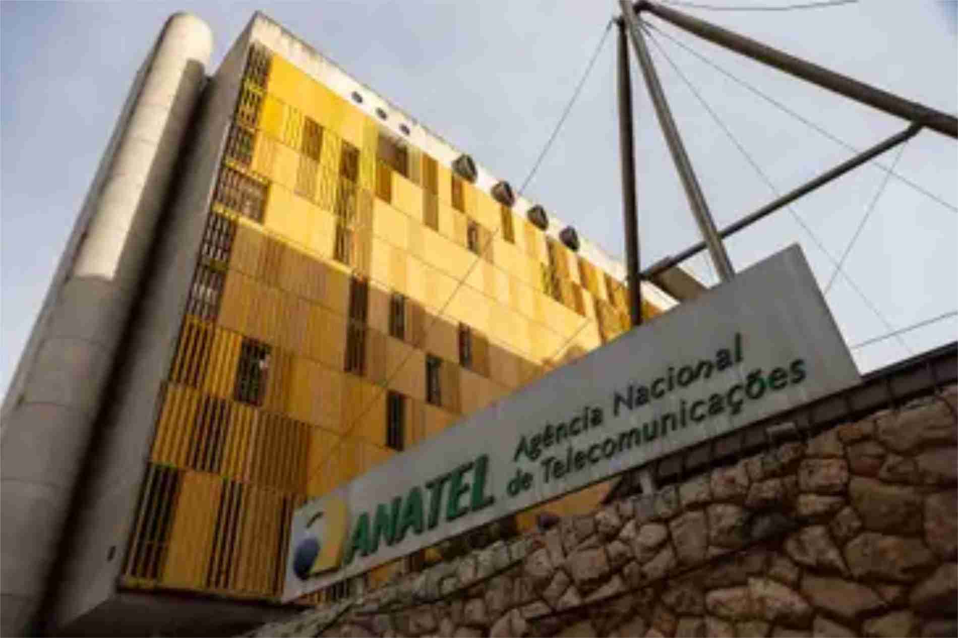 Anatel abre caminho para conexão direta entre celulares e satélites no Brasil