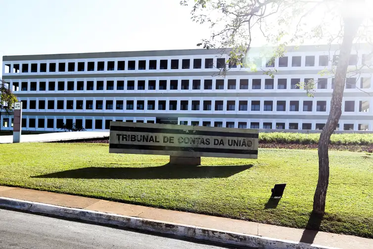 TCU propõe aumento de gratificações para cargos de chefia e projeto prevê impacto de R$ 27,7 milhões