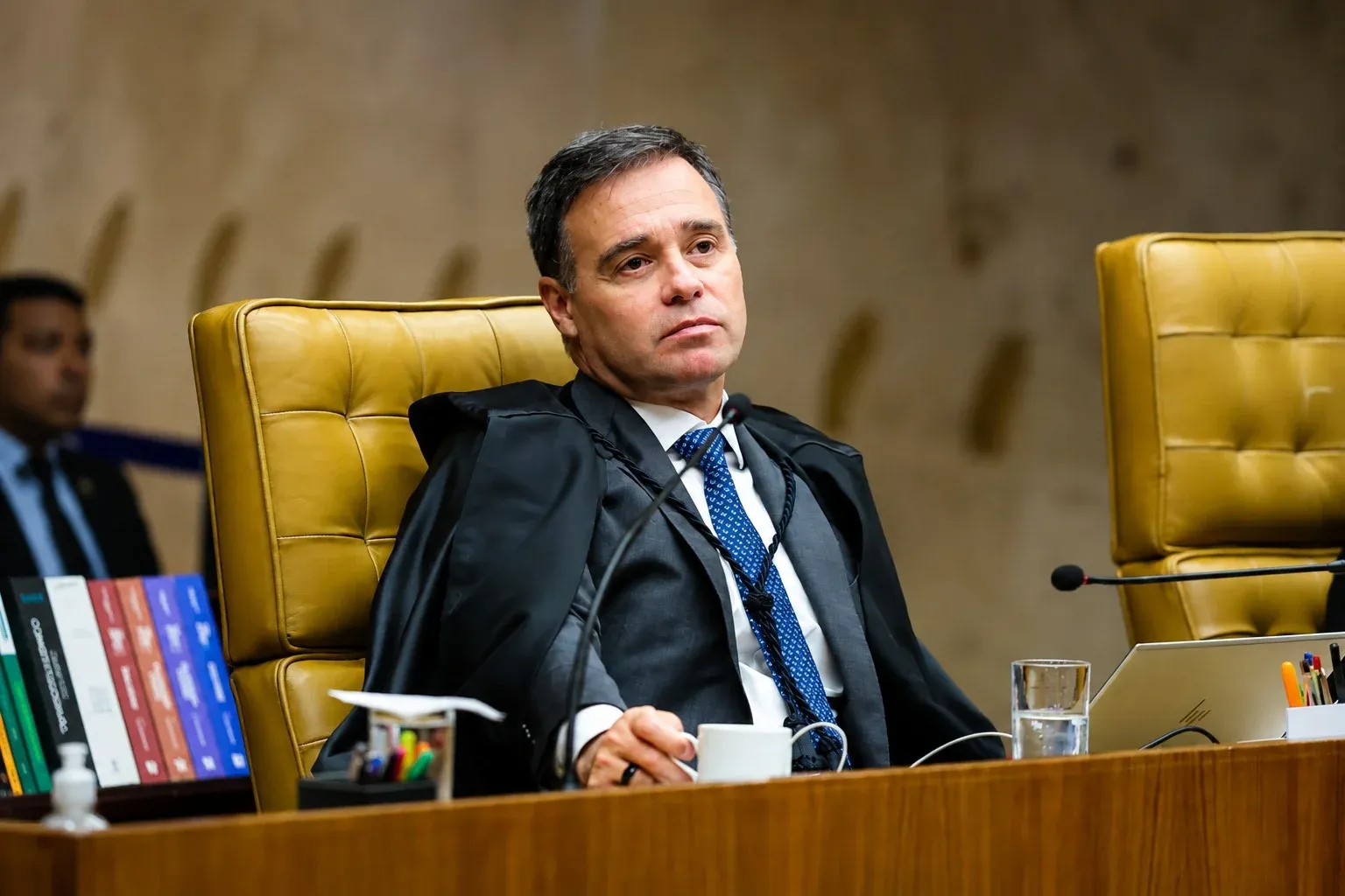 Mendonça cobra independência técnica da PF em investigações sobre fraudes no INSS