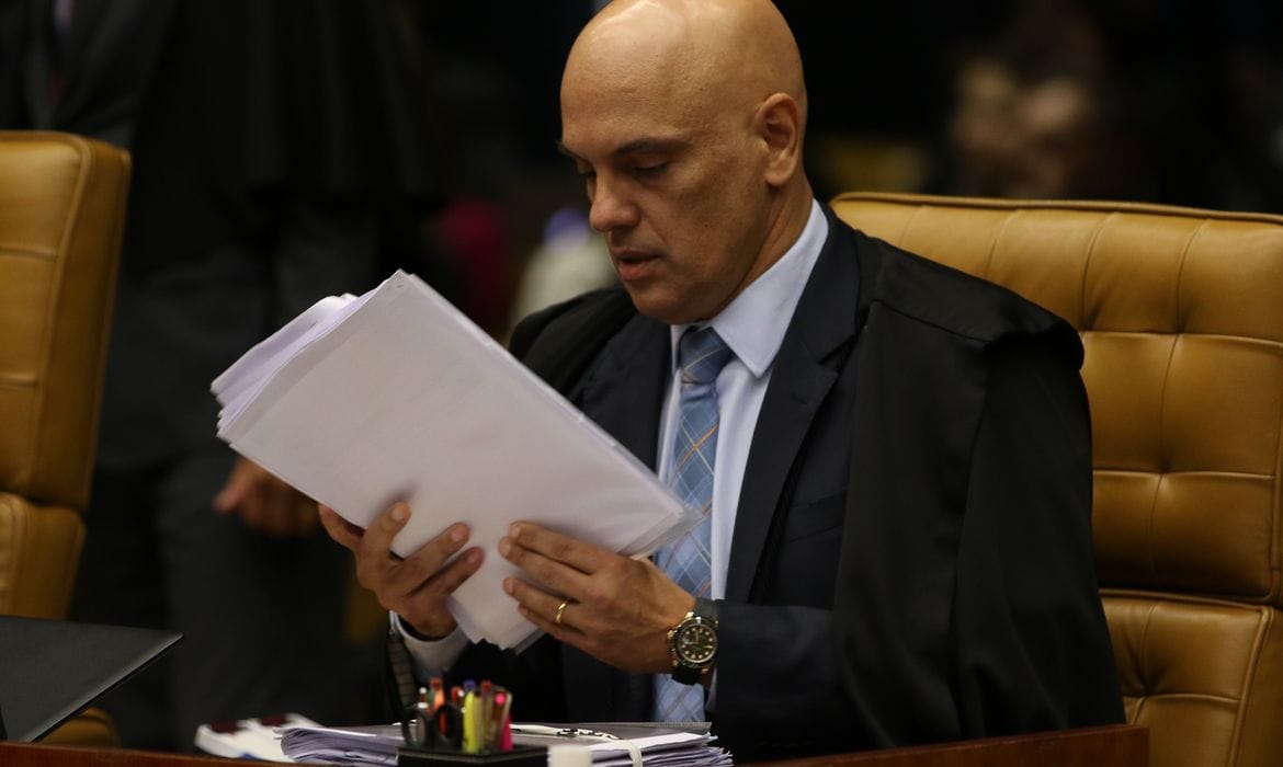 Jantar de Moraes com Lula e Alcolumbre gera questionamentos