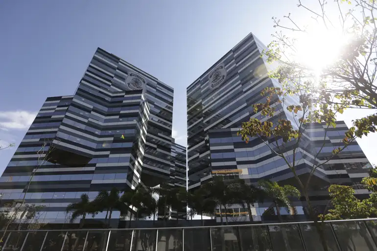 Lulinha volta ao centro de investigações da Polícia Federal