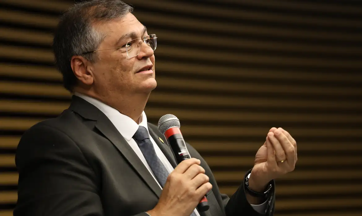Flávio Dino volta a ser citado em conversas sobre sucessão presidencial de 2030
