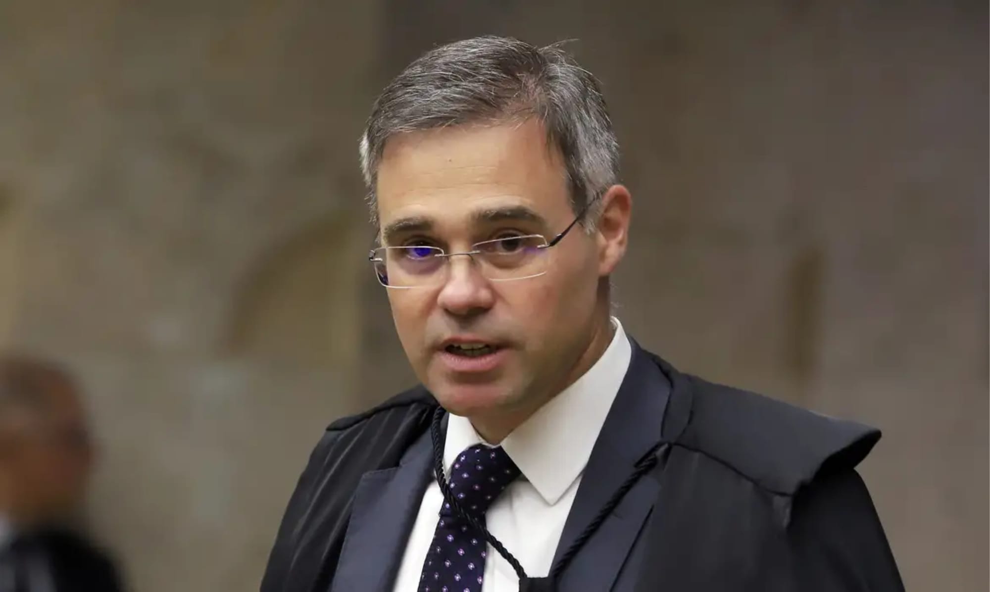 Mendonça libera para julgamento processo com relatório sobre moraes