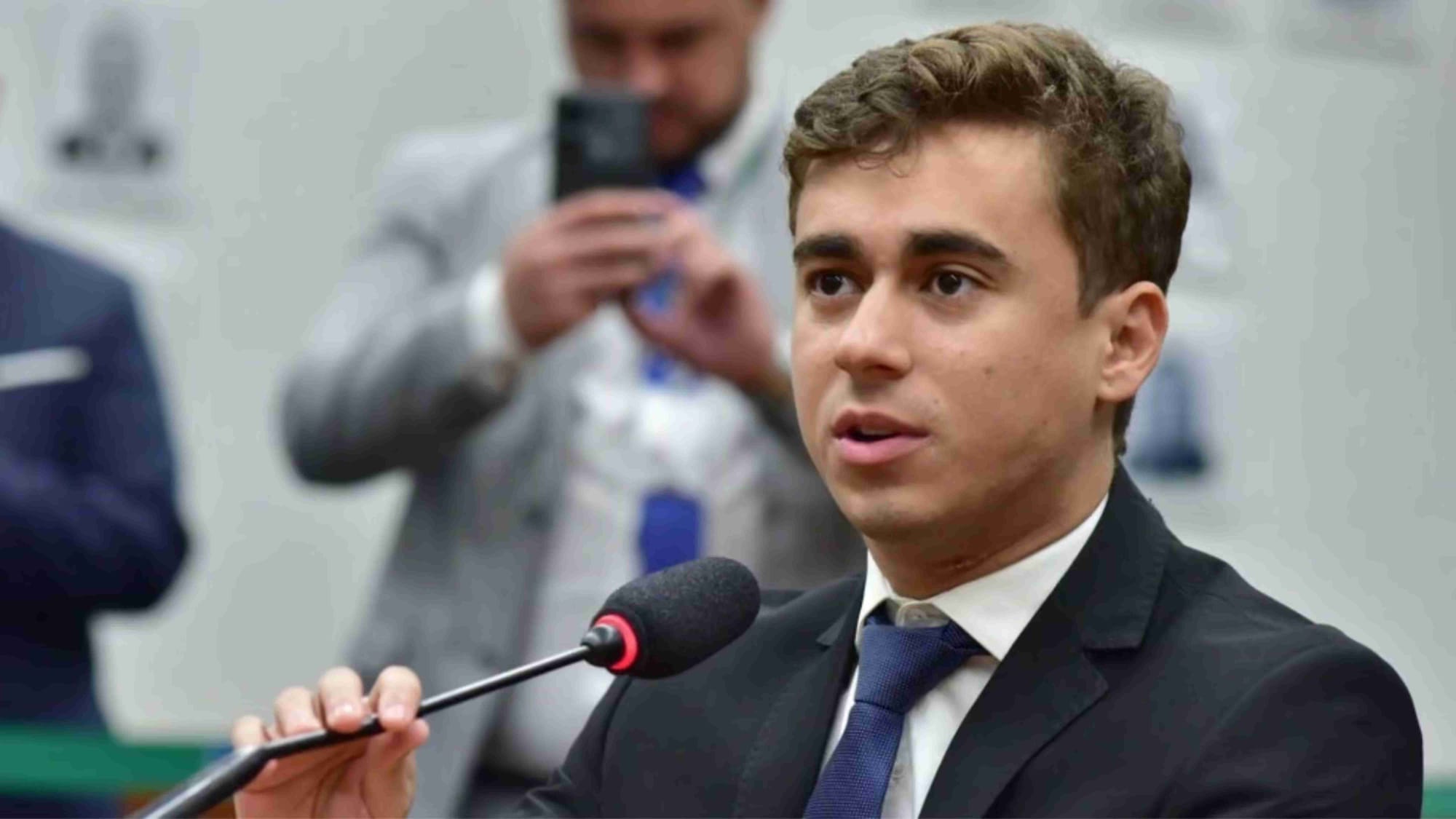 Nikolas reúne série sobre Lulinha e questiona investigações envolvendo filho de Lula