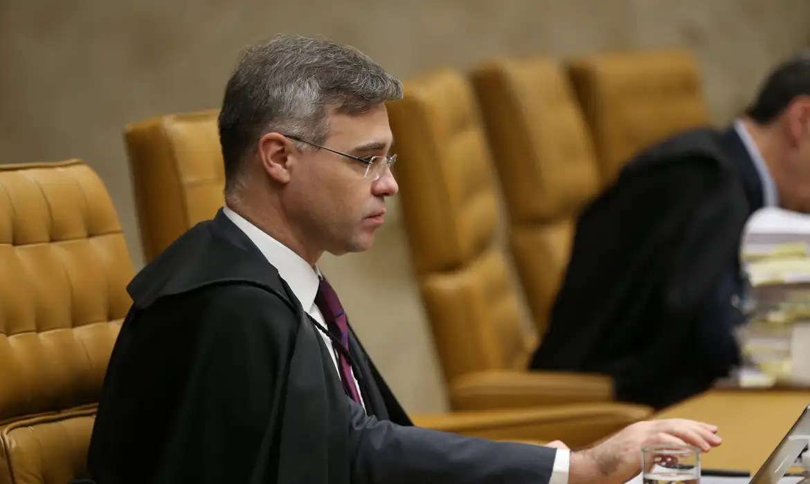 PT mobiliza militância contra Mendonça em meio à crise do Banco Master