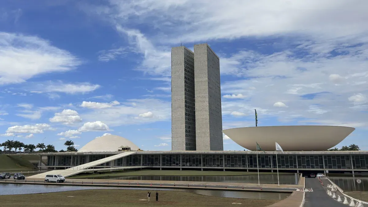 Direita conquista maioria e terá 283 deputados na Câmara