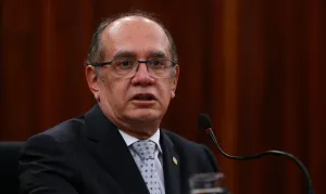 Gilmar cita revista americana ao elogiar STF, mas omite críticas do mesmo texto