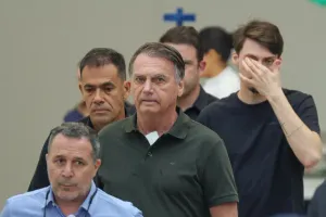 Bolsonaro articula nomes para 2026 mesmo em recuperação