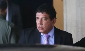 Moraes mantém veto à visita de Magno Malta a Bolsonaro na Papuda