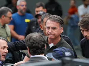 Boletim médico aponta piora renal e inflamação elevada em Bolsonaro