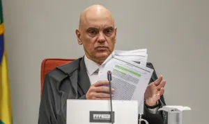 Mensagem expõe encontro entre banqueiro e ministro um ano antes de prisão