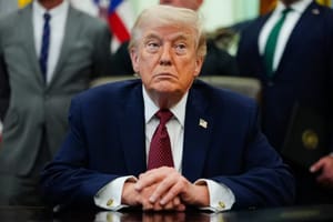 Trump estende trégua com Irã, mas mantém pressão no Estreito de Ormuz
