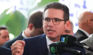 PL da misoginia avança e levanta alerta sobre limites da crítica