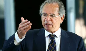 Guedes alerta para desaceleração e impacto eleitoral