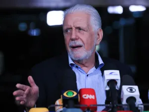 Jaques Wagner rebate suspeitas e apresenta explicações sobre investigação do Banco Master