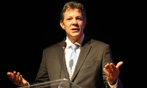 Haddad é criticado após associar Milei à distribuição de carne de jumento