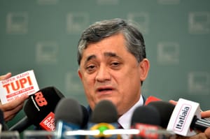 Guimarães diz que PT nasceu "desobedecendo regras" e defende campanha radicalizada