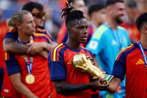 Nico Williams revela Neymar como ídolo após conquistar a Copa do Mundo