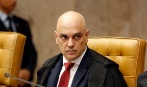 Defesa cobra Moraes por quase um ano sem decisão sobre progressão de Débora Rodrigues