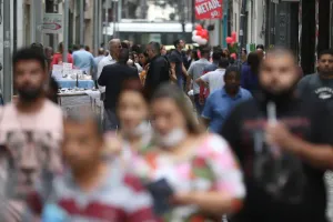 Quaest aponta disputa regionalizada e cenário aberto nos maiores colégios eleitorais