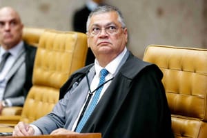 Flávio Dino assume relatoria de pedido para terceiro inquérito contra Lulinha no STF